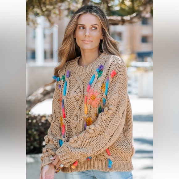 boutique Sweaters - SS2–Colorful Embroidered Knit Sweater